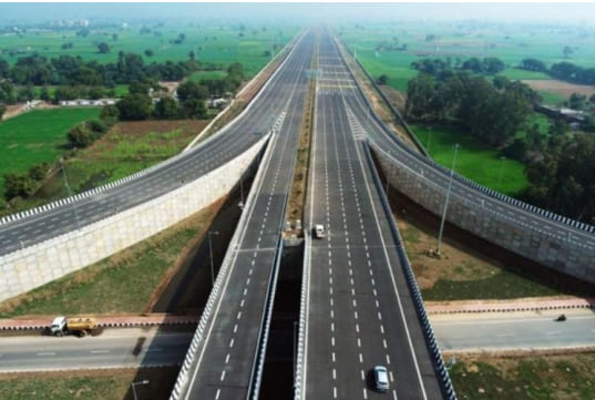 Delhi Mumbai Expressway View